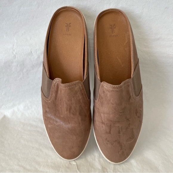 frye leather slides